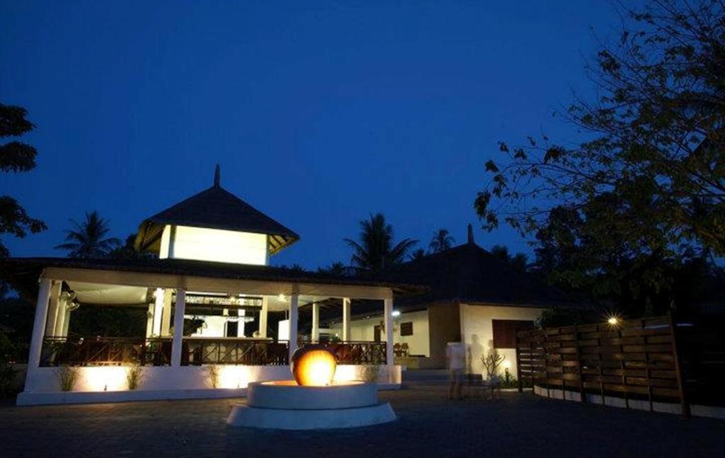 Hutcha Resort Mae Nam Exterior foto